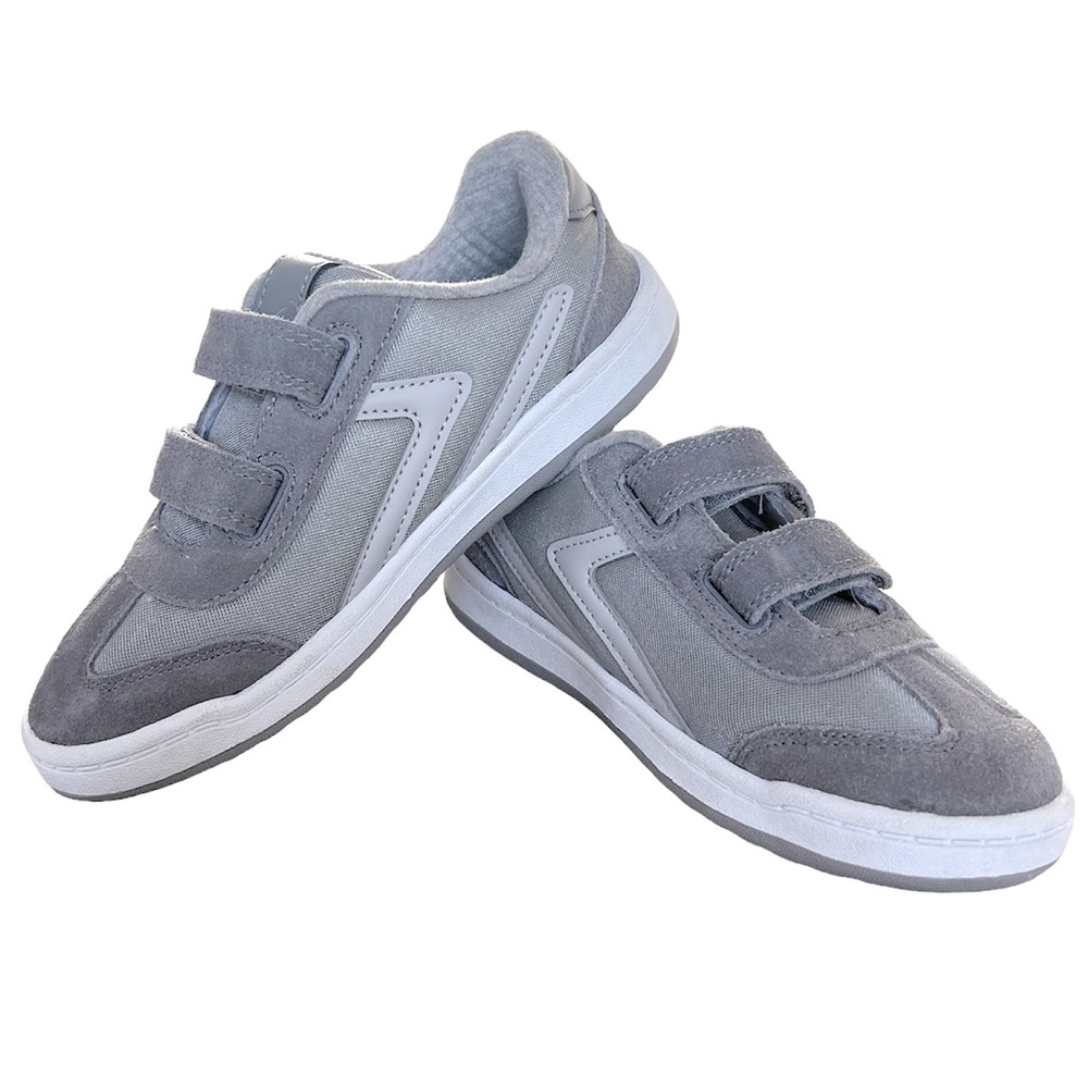 NWOT Cat & Jack Boys’ Shoes Size 13